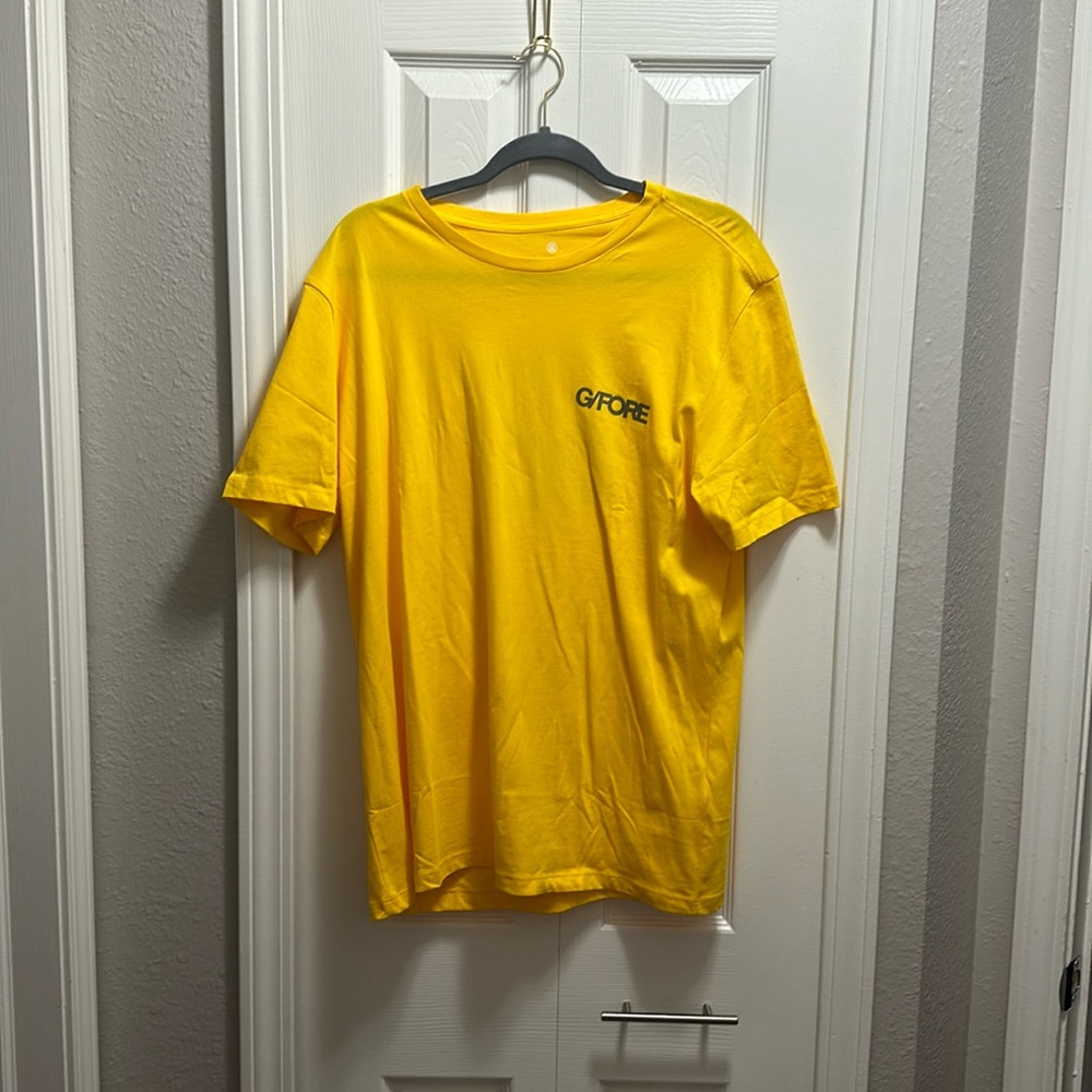 NWOT G/Fore circle G’s LARGE t-shirt